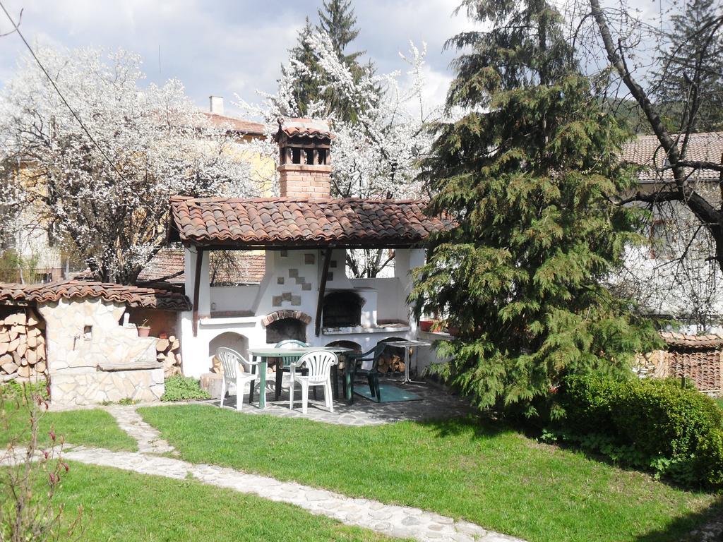 Borimechkova Kashta Hotel Koprivștița Exterior foto